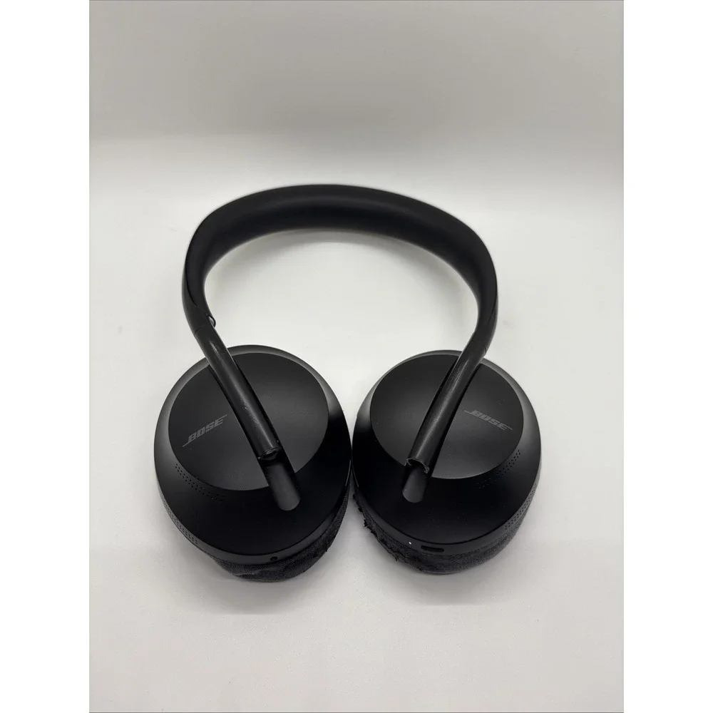 Bose Noise Cancelling 700 Bluetooth Wireless Over-Ear Headphones 794297-0100